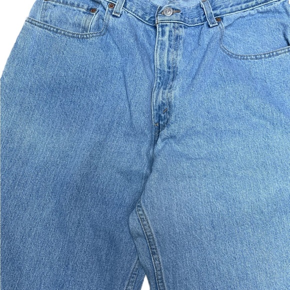 Vintage Levi’s 560 light wash loose fit tapered leg high waist size 34x34 - Picture 3 of 9